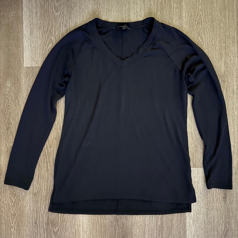 Banana Republic Top Women XS Black Raglan Long Sleeve V-Neck High-Low Hem